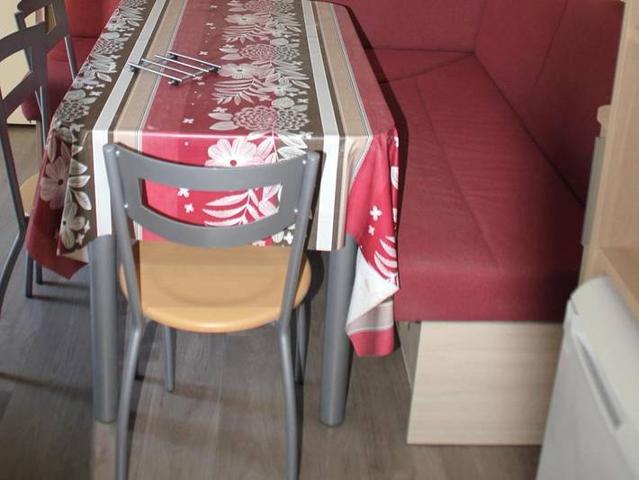 Camping Les chênes - Mobilheim 4 personen - Mobil Home Komfort Klimatisiert - 2 Schlafz. - 3.40 x 7.80m / Grüne Eiche in Junas, Mittelmeerküste (Frankreich)