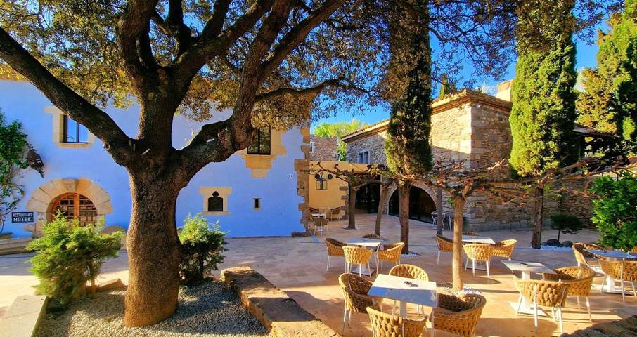 Hôtel pour 2 personnes, avec jardin et piscine ainsi que sauna et vue