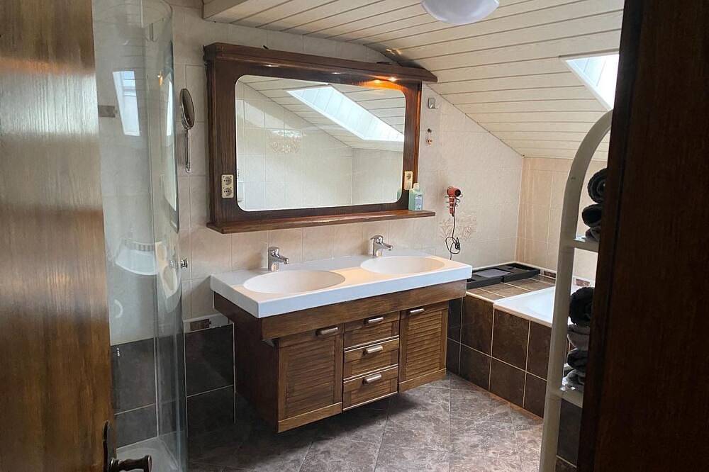 Ganze Wohnung, Appartement Gletscherblick in Stall, Bezirk Spittal an der Drau