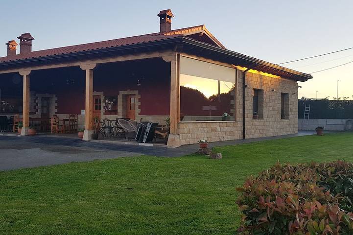 Gîte pour 32 personnes, avec Jardin