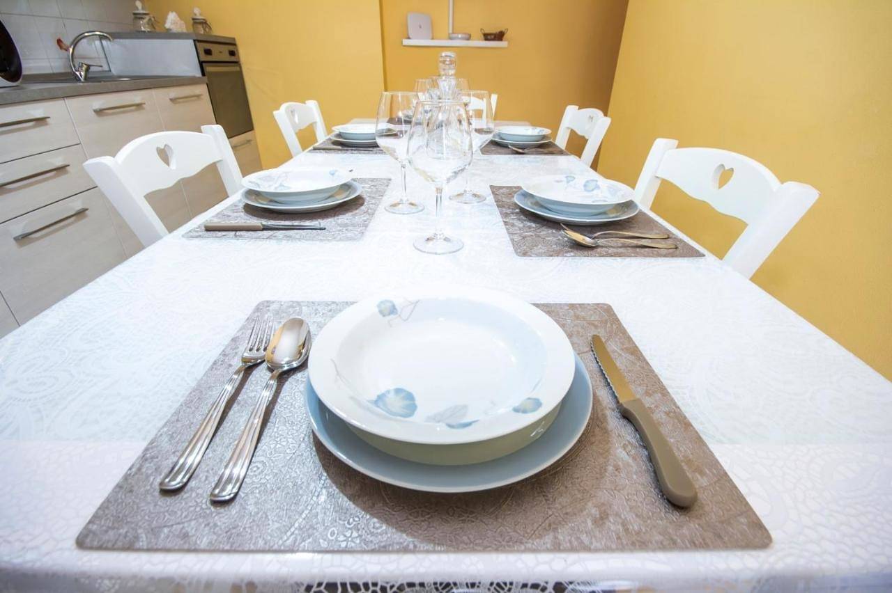 Appartamento intero, Three-Bedroom Apartment in Linguaglossa, Etna