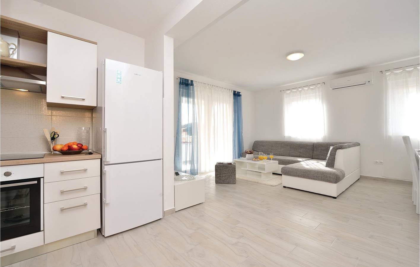 Ganze Ferienwohnung, Ferienwohnung für 6 Personen mit Terrasse in Mulo, Vrsi