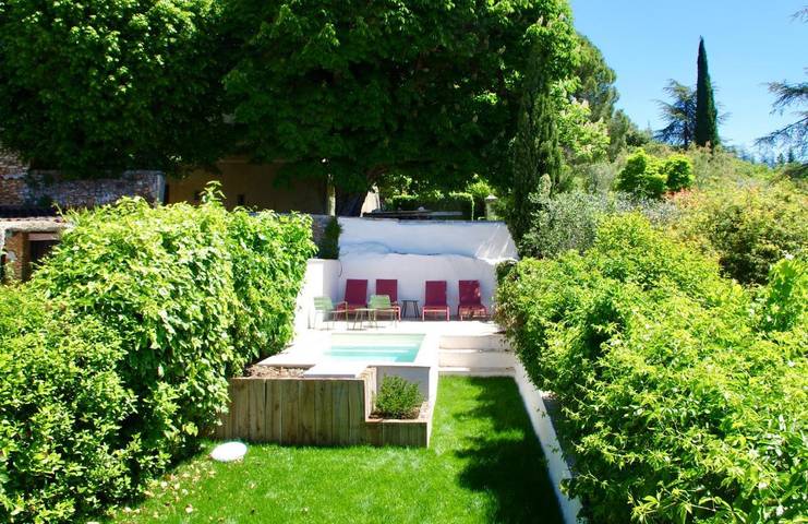 Maison de vacances pour 4 personnes, avec Terrasse et Jardin ainsi que Piscine et Vue