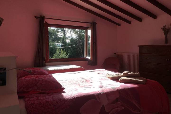 Location de vacances pour 11 personnes, avec jardin à Châteauneuf-le-Rouge - 4