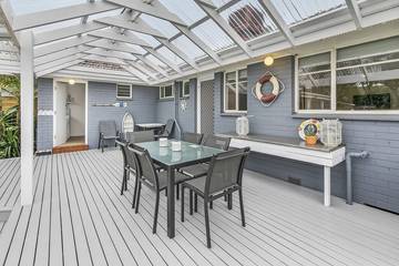 Holiday Home for 12 People in Melbourne, Mornington Peninsula, Photo 4