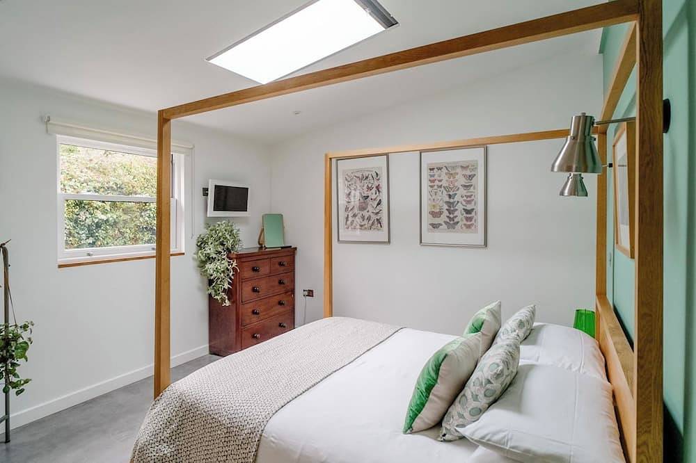 Contemporary Oasis in Ashburton the Edge of Dartmoor National Park in Ashburton, Dartmoor