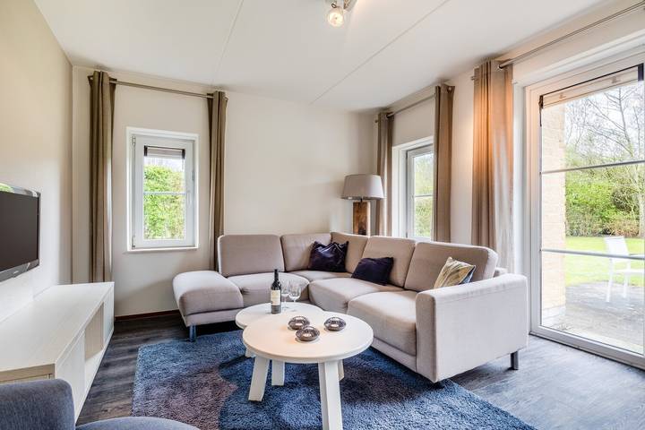 Ferienhaus für 5 Personen, mit Balkon/Terrasse und Terrasse sowie Garten und Pool in Noord-Beveland - 3