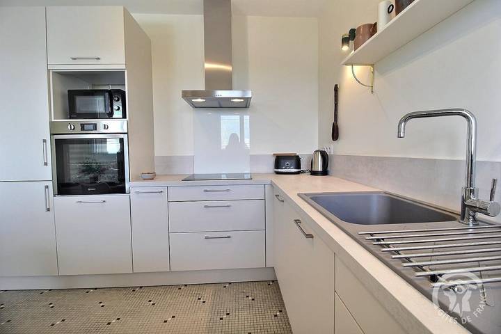 Gîte pour 6 personnes, avec jardin à Dinan - 4