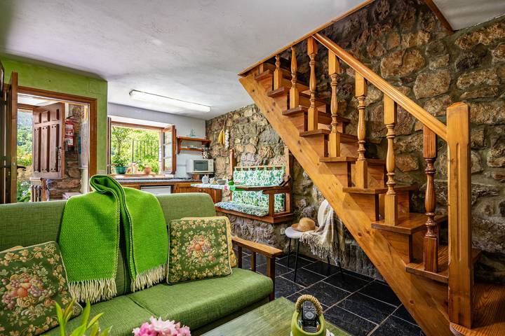 Casa rural para 3 personas, con jardín y balcón en Somiedo
