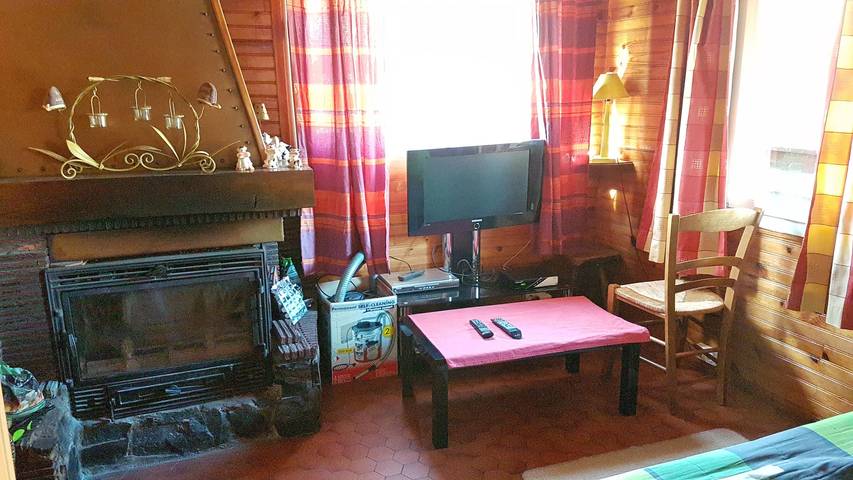 Location de vacances pour 6 personnes, avec jardin et balcon à Chambon-sur-Lac - 3