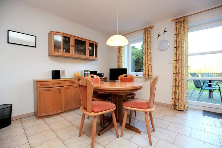 Ferienwohnung für 2 Personen, mit Terrasse und Sauna in Wustrow - 3