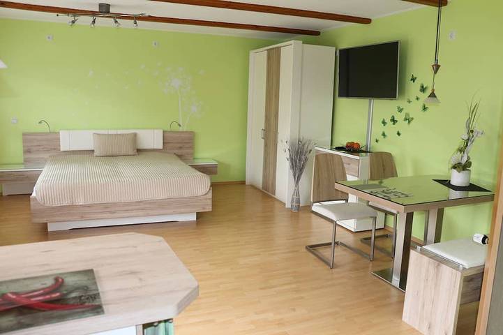 Ferienwohnung für 2 Personen, mit Garten und Terrasse in Niemtsch - 2