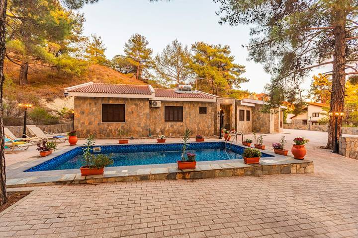 Ferienhaus für 10 Personen, mit Balkon/Terrasse und Ausblick, mit Haustier in Südzypern - 2