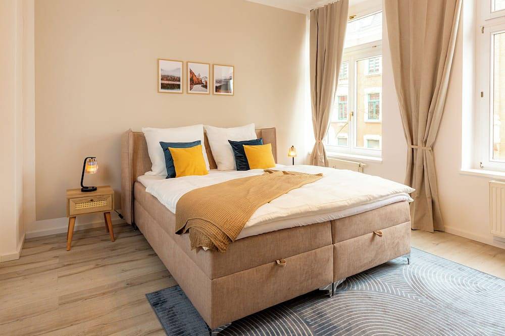 Ganze Wohnung, Soulscape Apartments - Edler sanierter Altbau-Wohnraum, zentrumsnah-gratis Wi-Fi in Zwickau, Chemnitz und Umgebung