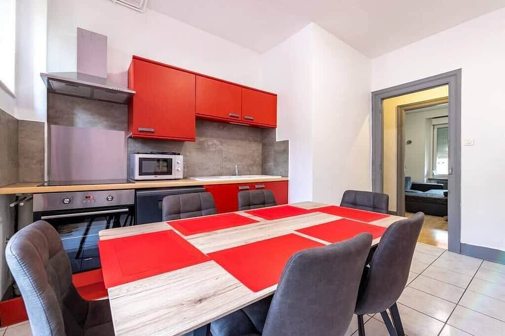Apartamento entero, Appart'Hôtel - Le Cocon de l'Est in Belfort, Territorio de Belfort