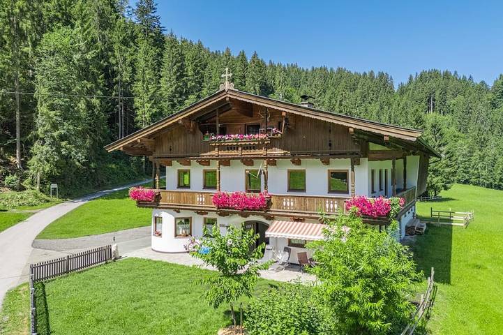 Bauernhof für 10 Personen, mit Balkon und Garten