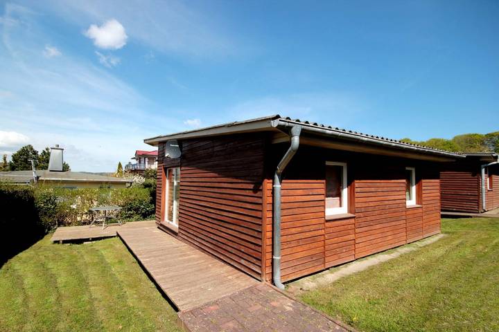 Bungalow für 4 Personen, mit Terrasse in Binz - 2