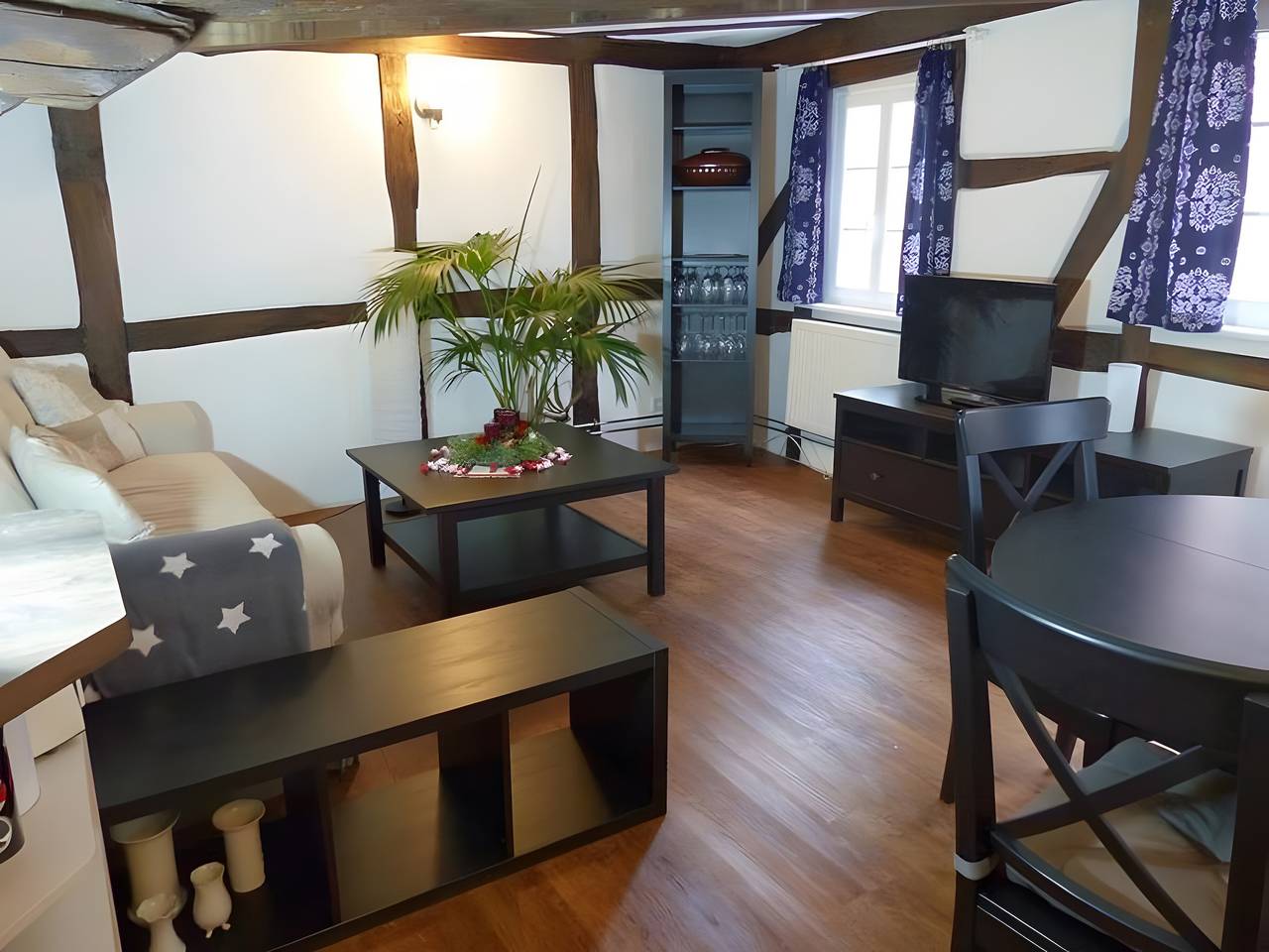 Ganze Wohnung, Apartment 'Homberger Altstadt' mit privater Terrasse und Wlan in Homberg, Schwalm-Eder-Kreis