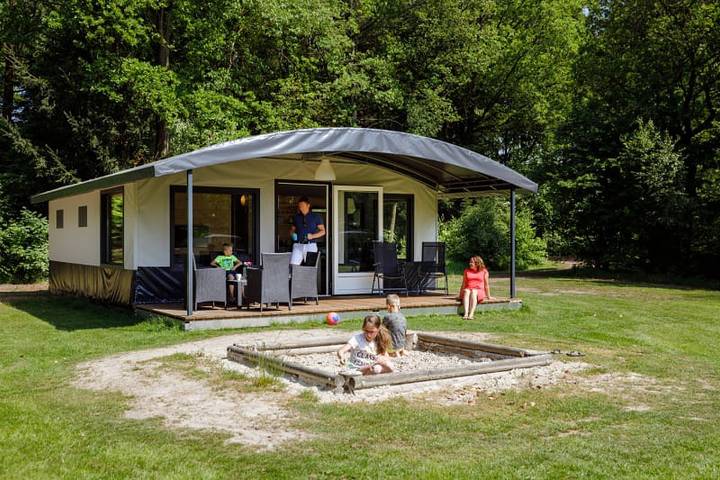 Tent voor 6 personen, met Balkon/Terras en Terras in Appelscha