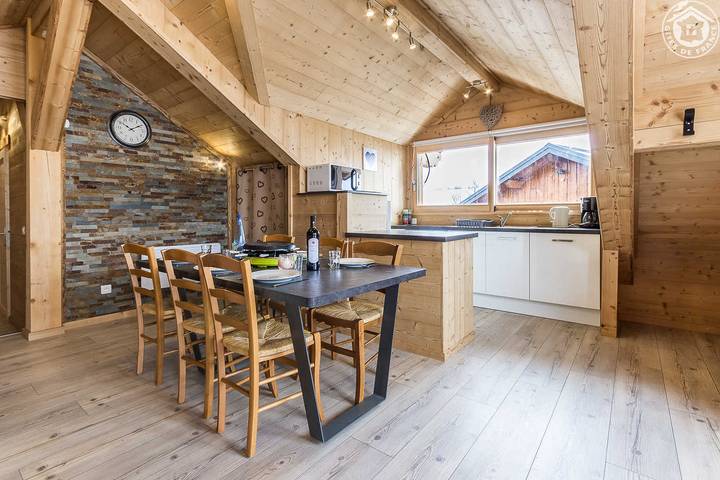 Gîte pour 6 personnes, avec terrasse ainsi que sauna et jacuzzi à Albiez-Montrond - 4