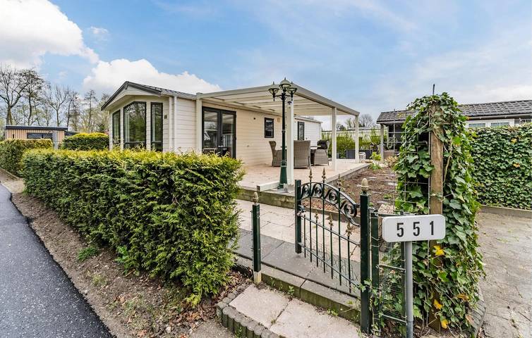 Ferienhaus für 4 Personen, mit Garten und Terrasse sowie Pool, mit Haustier in Gelderland