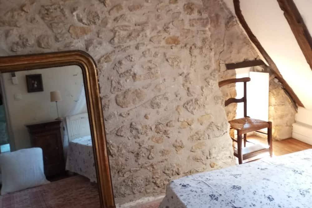 Maison périgourdine près de Lascaux et sites historiques. Grand jardin+piscine. in Saint-Rabier, Périgord Noir