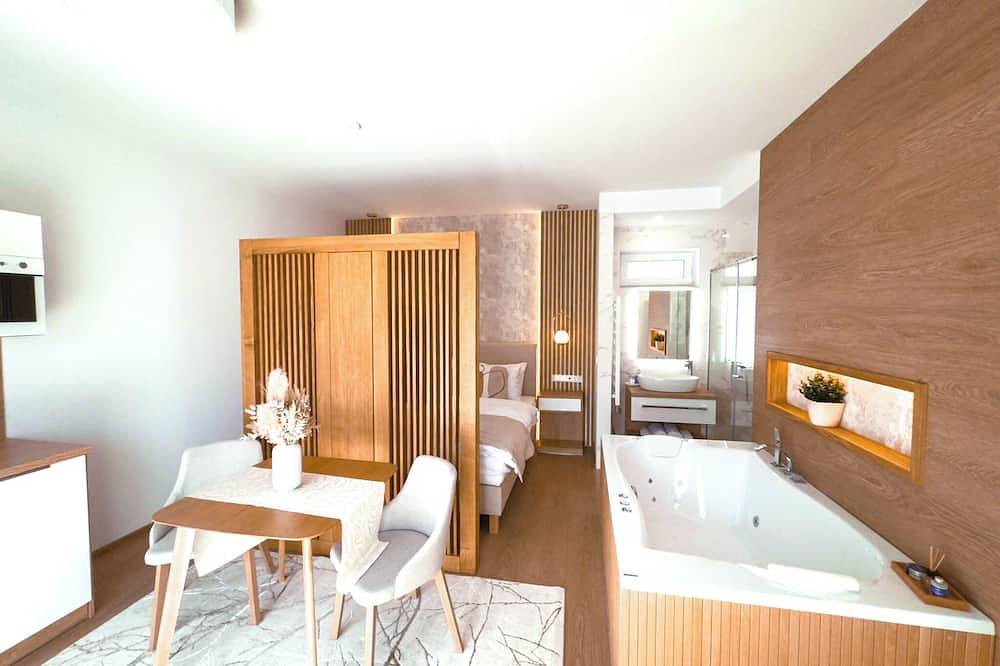 Ganze Wohnung, Exklúzív apartman Tihany központjában kétszemélyes pezsgőfürdővel. in Tihany, Balatonfüredi járás