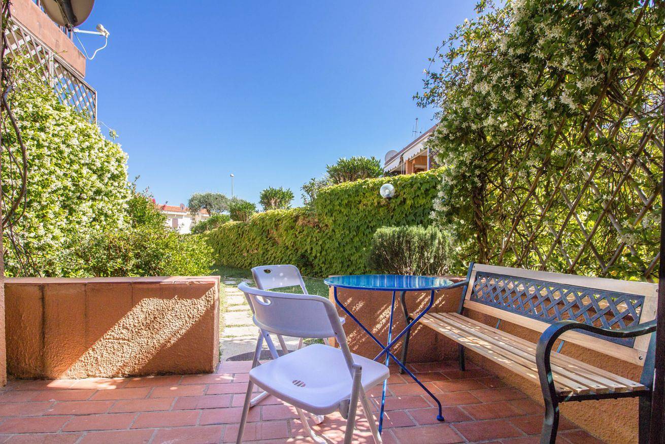 Appartamento intero, Casa Esmeralda near the Sea with Patio! in Cannigione, Arzachena