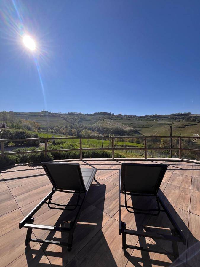 Le Cornici - Cascina di Charme in Diano d'Alba, Langhe