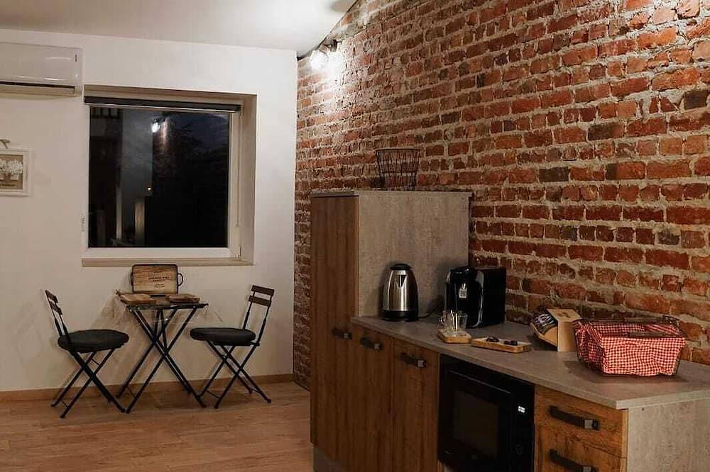 Romantic suite with private Jacuzzi in Lallaing, Norte (Francia)