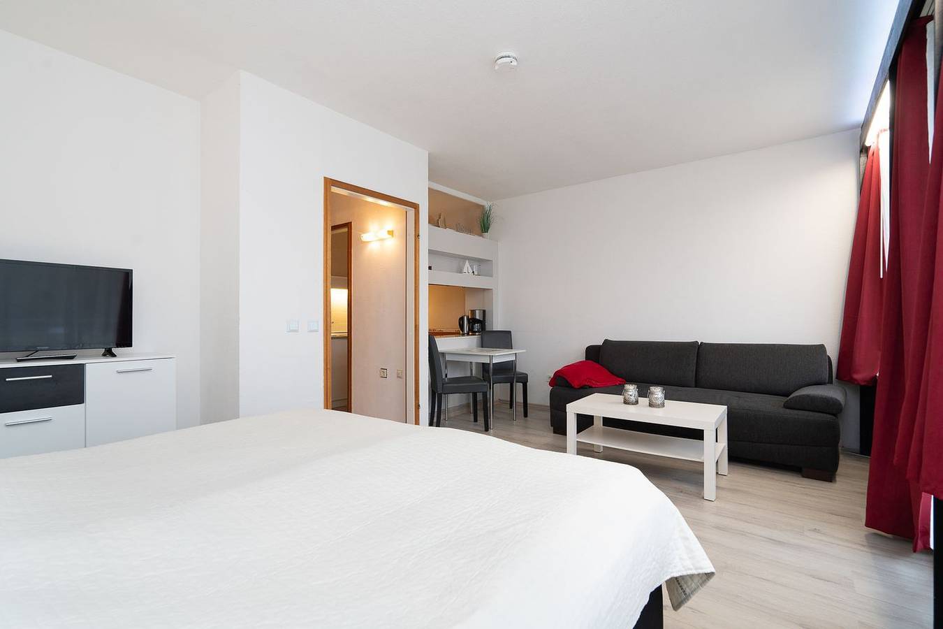 Ganze Wohnung, 1-Raum-Fewo - Ferienpark in Hundestrand / Naturstrand, Sierksdorf