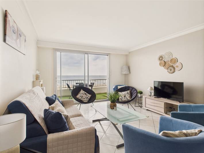 Gîte pour 6 personnes, avec terrasse dans Casino De Pornichet