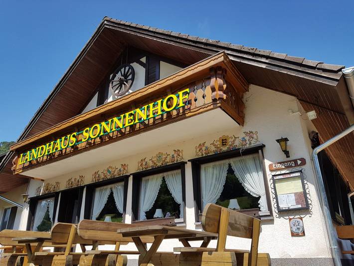Hôtel, avec Terrasse et Jardin ainsi que Piscine et Sauna à Todtnau