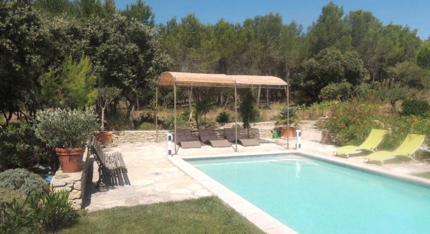 Location de vacances pour 8 personnes, avec piscine ainsi que balcon et jardin à Saumane-de-Vaucluse - 3