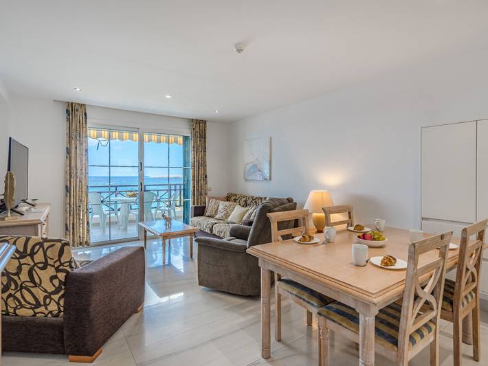 Ferienwohnung für 4 Personen, mit Balkon und Terrasse sowie Garten und Kinderpool in Arona - 3