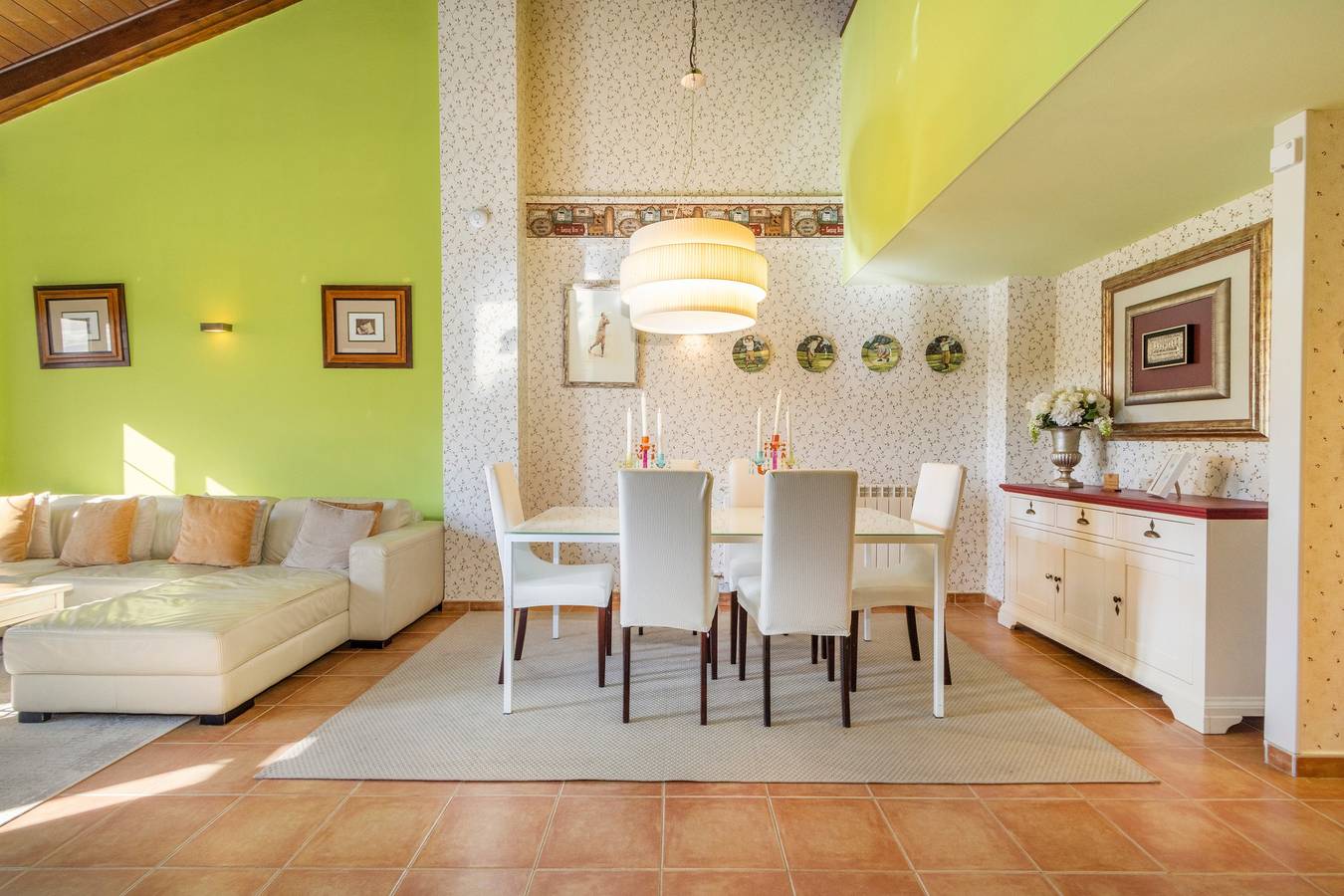 Ferienhaus 'Un Duplex Con Encanto' mit Bergblick, privater Terrasse und Wlan in Jaca, Spanische Pyrenäen