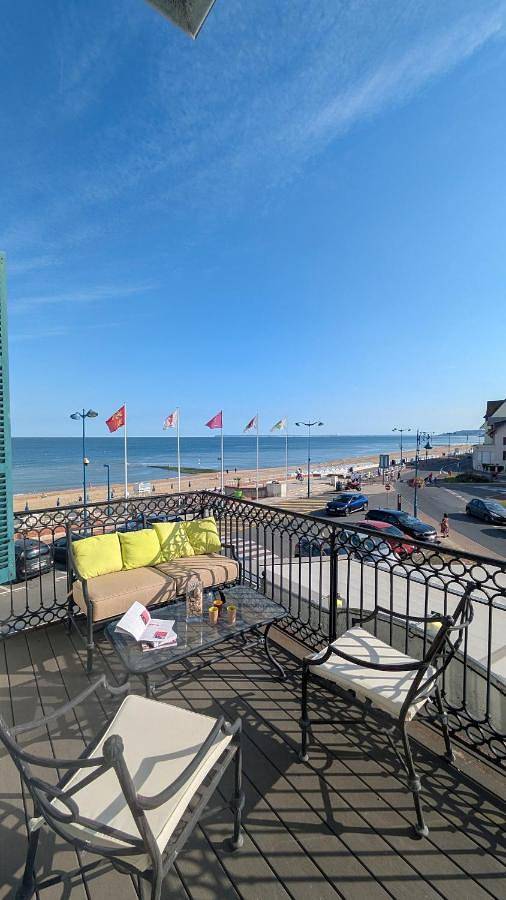 Appartement de vacances pour 8 personnes, avec vue et balcon