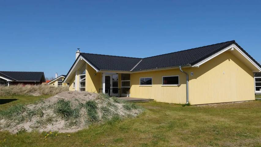 Ferienhaus für 11 Personen, mit Whirlpool und Sauna sowie Terrasse, mit Haustier in Großenbrode