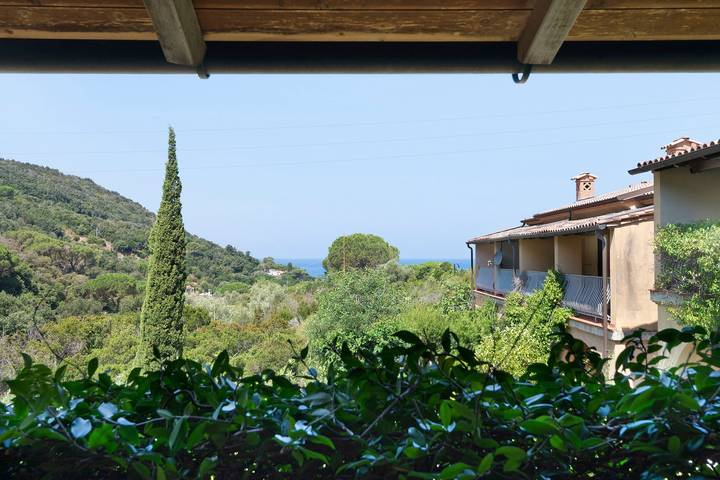 Appartamento intero, Appartamento 'Nisportino Vista Mare' con Vista Mare, Wi-Fi e Aria Condizionata in Rio nell'Elba, Rio