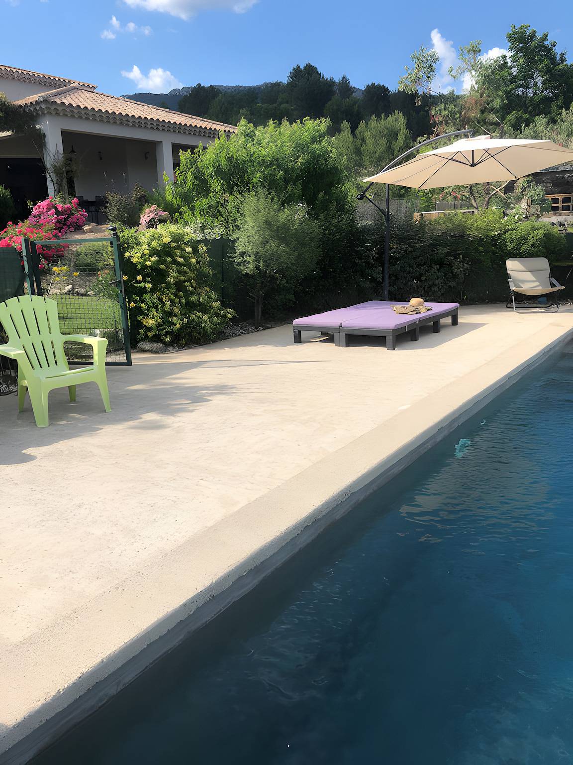 Villa 'Le Grand Chemin' mit Bergblick, privatem Pool und Wlan in Buis-les-Baronnies, Nyons und Umgebung