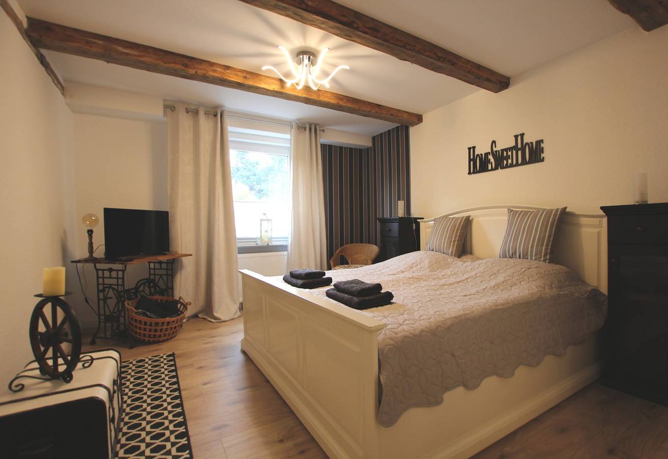 Ferienhaus 'Weideblick' mit privater Terrasse, privatem Garten, W-Lan und Parkplatz am Haus in Geestland, Cuxland