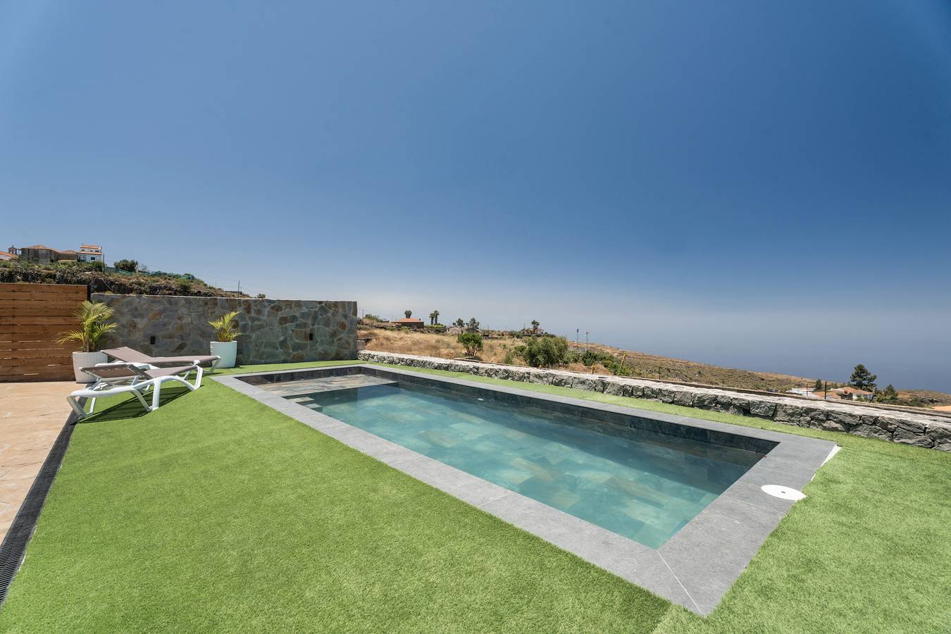 'Luxury Home la Cueva del Guanche' with Sea View, Private Pool and Wi-Fi in Taucho, Adeje