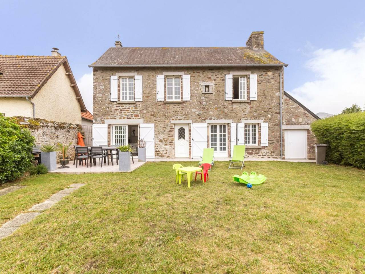 Casa familiar con jardín privado, terraza, Internet - Granville in Granville, Côte de la Déroute