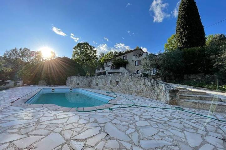 Villa pour 10 personnes, avec piscine à Seillans