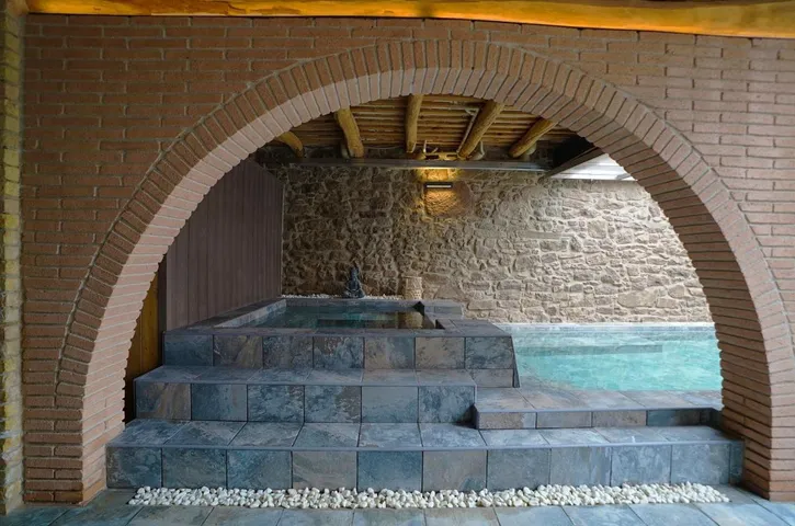 Casa de vacaciones para 16 personas, con terraza y vistas además de sauna y piscina - 1