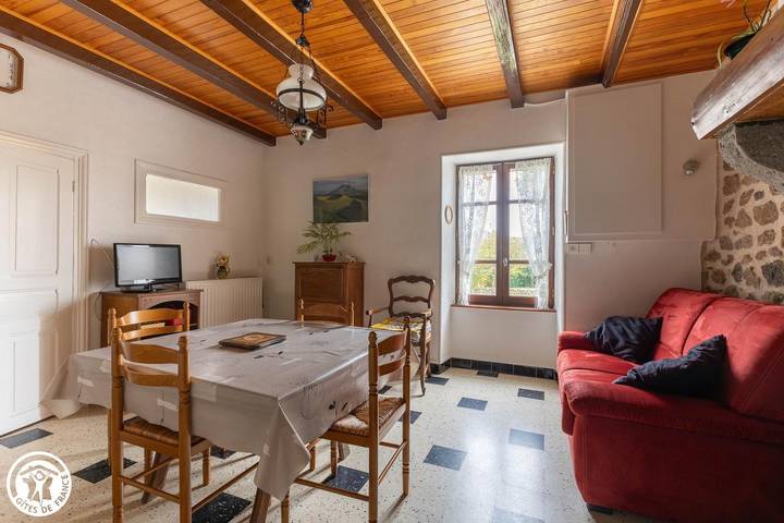Gîte "Chez Léon" in Cournols, Regionaler Naturpark Volcans d'Auvergne