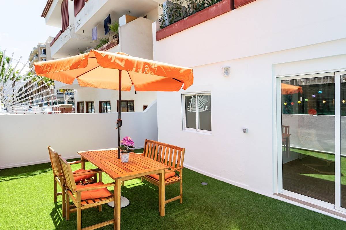 Entire apartment, Home2Book Family Apartment with Pool Las Américas in Playa de las Américas, Arona