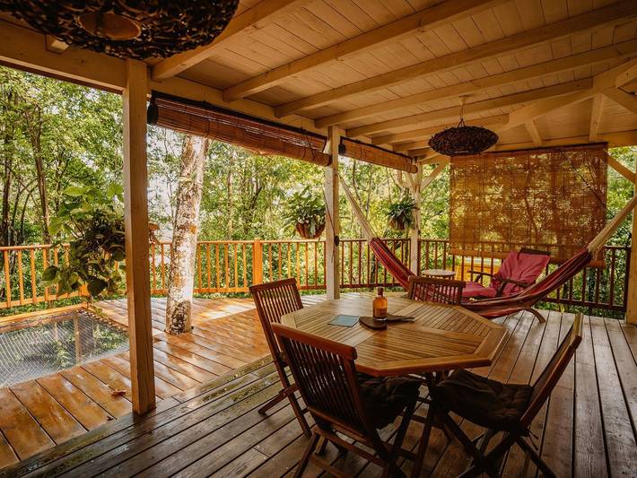 Cabane Aux Etoiles Au Jardin des Colibris (Sternenhütte im Garten der Hummingbi in Deshaies, Guadeloupe