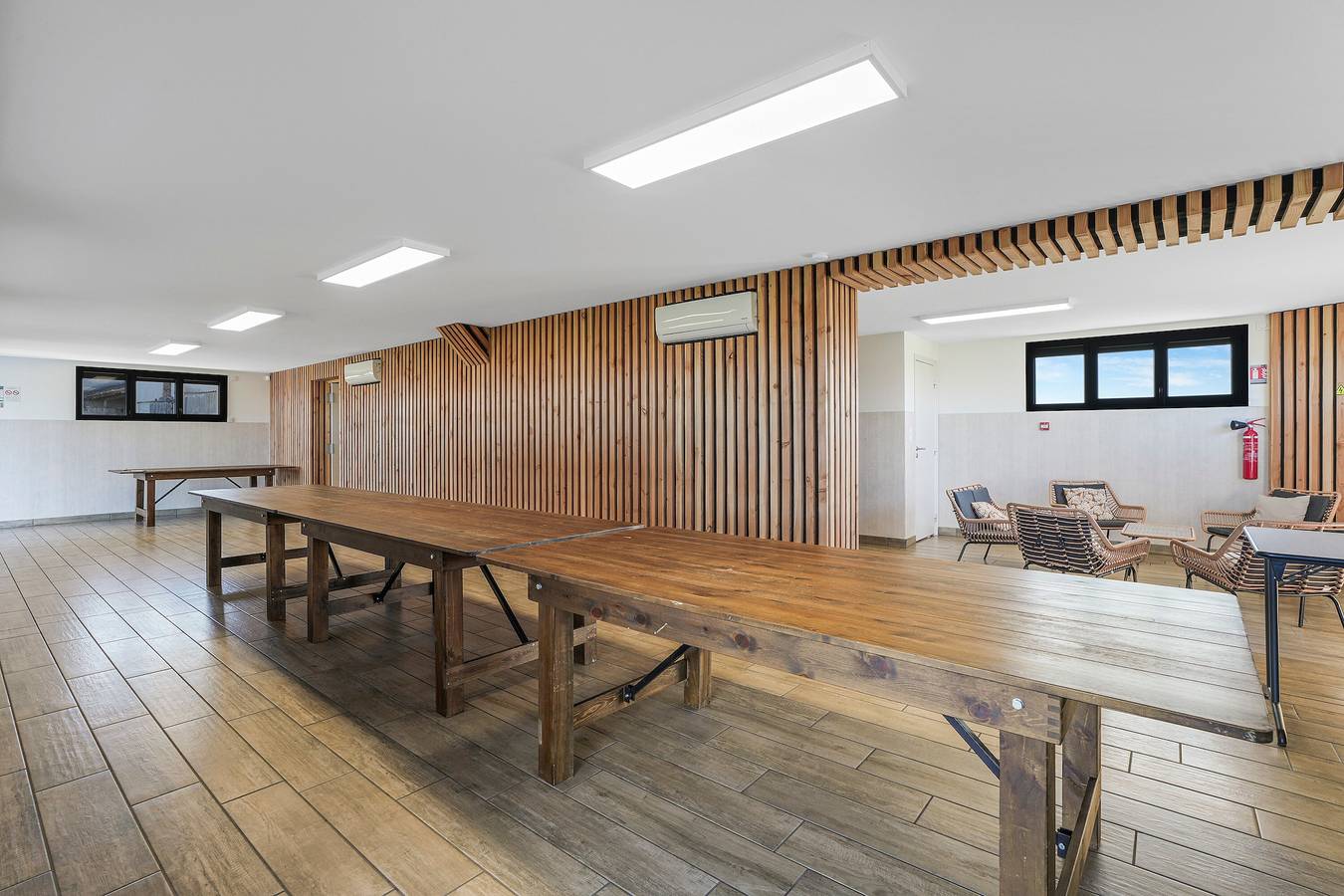 Ferienhaus 'Grand Gîte - Salle De Réception' mit privater Terrasse, Wlan & Klimaanlage in Veauchette, Montbrison