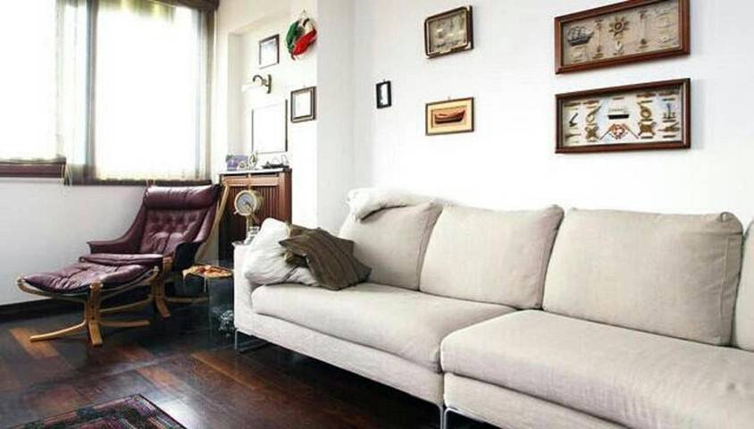 Alojamiento y desayuno para 2 personas, con jardín y terraza en Trieste